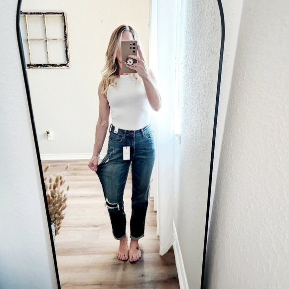 Judy Blue High Rise Patched Knee Slim Straight Cuffed Boyfriend Fit Jeans 24 - Picture 16 of 17